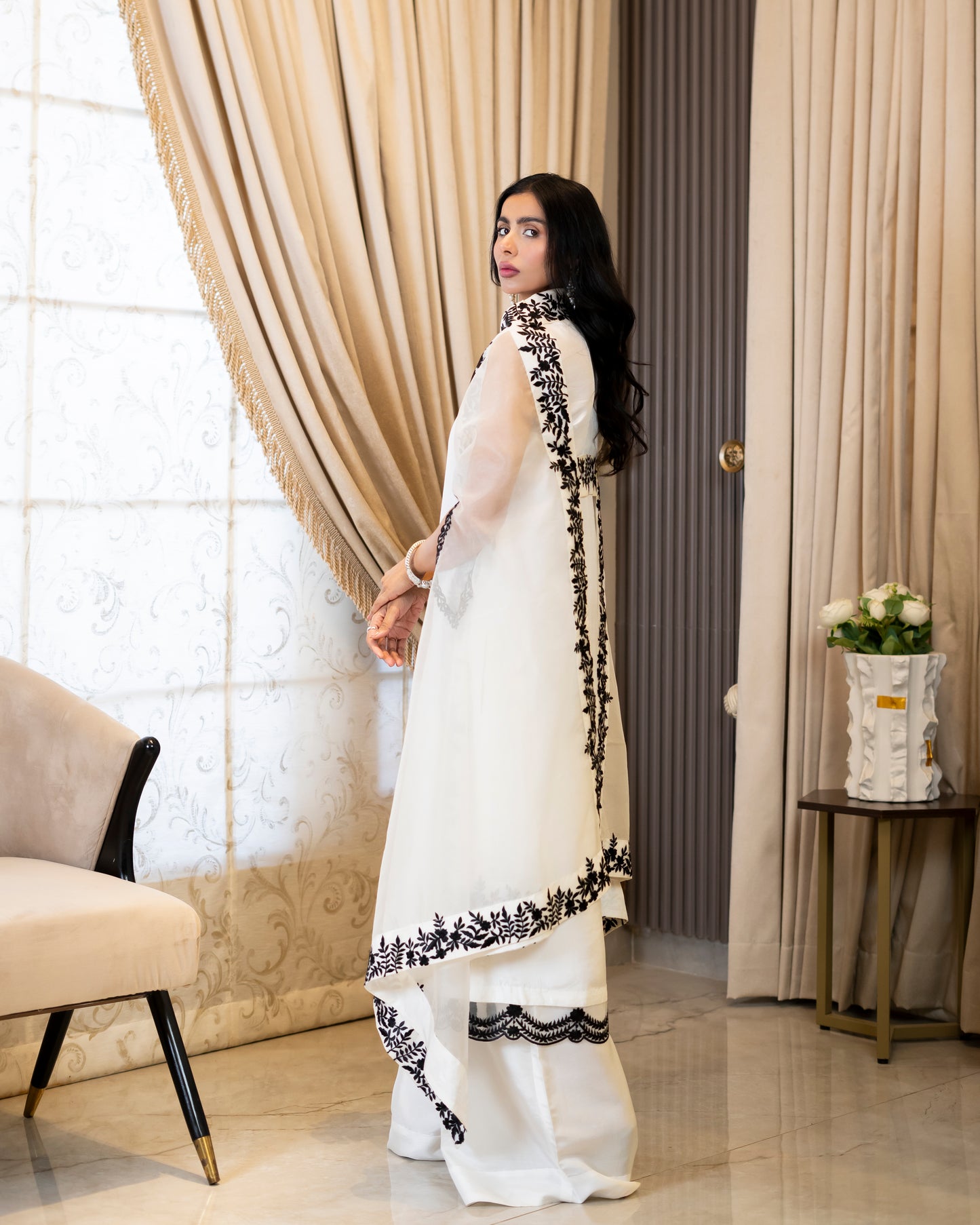 “Ethereal Elegance – White & Black Organza & Silk Ensemble”